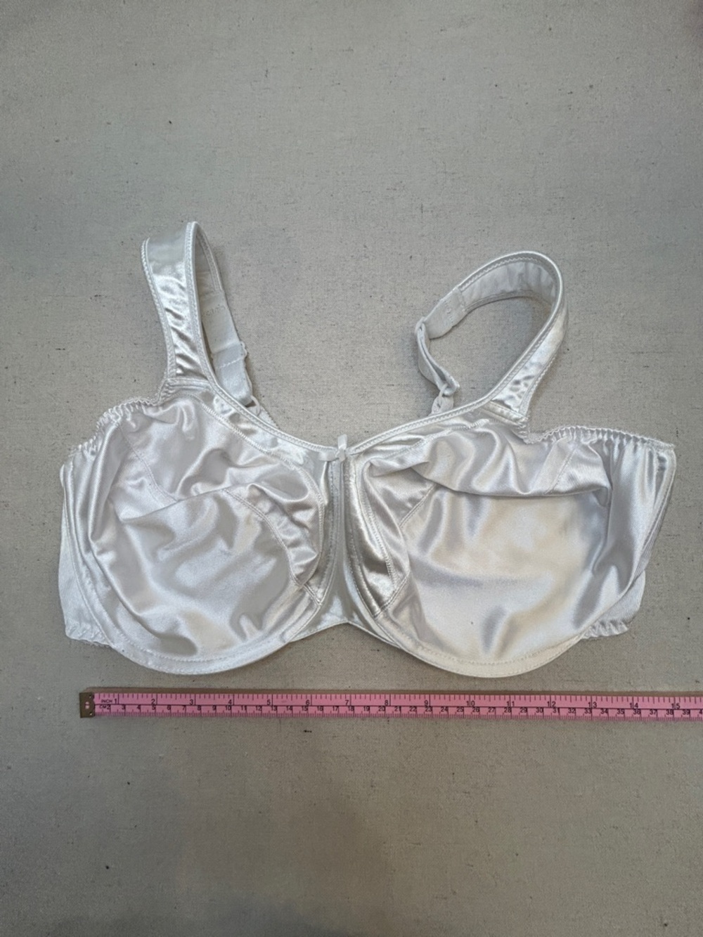 Bali Size 40DD/40E White Satin Tracings Underwire Minimizer Bra - Picture 4 of 9